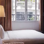 Cozy Minimalist Studio Near Bui Vien Walking Street, District 1