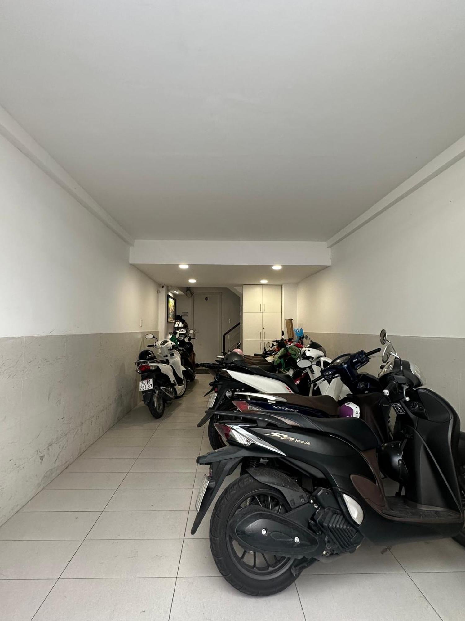 Cozy Minimalist Near Bui Vien Walking Street, District 1